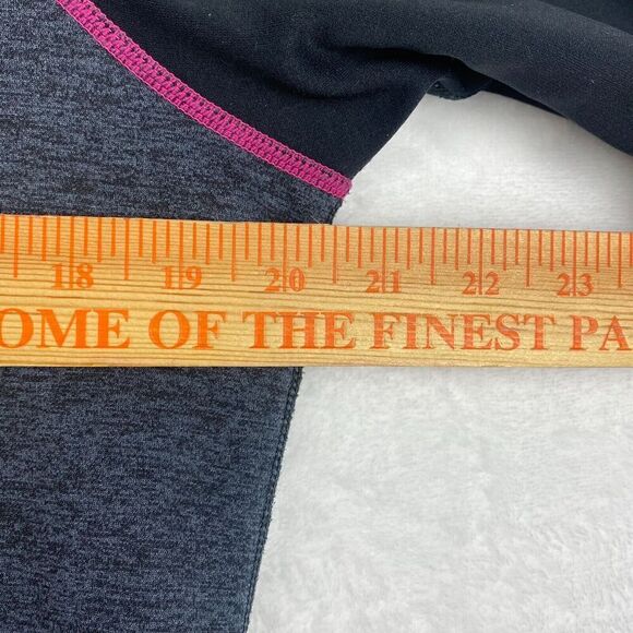 Nike Therma Fit Sweater Womens Medium Gray Hoodie Sweatshirt Pullover Pockets - Picture 3 of 9